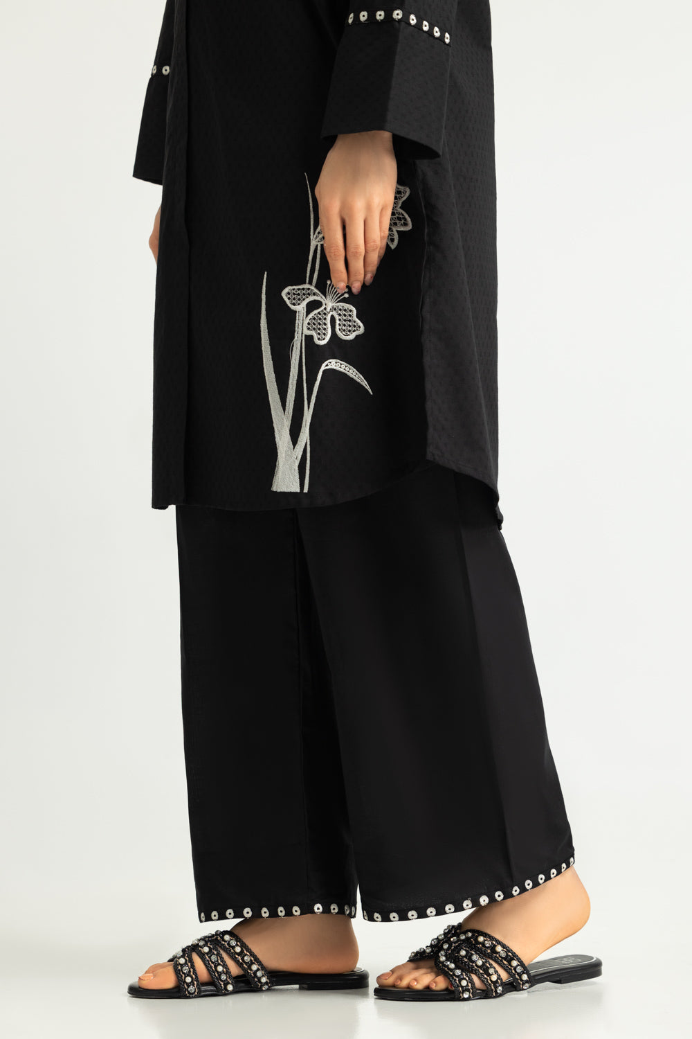 Dobby Embroidered Shirt And Trouser