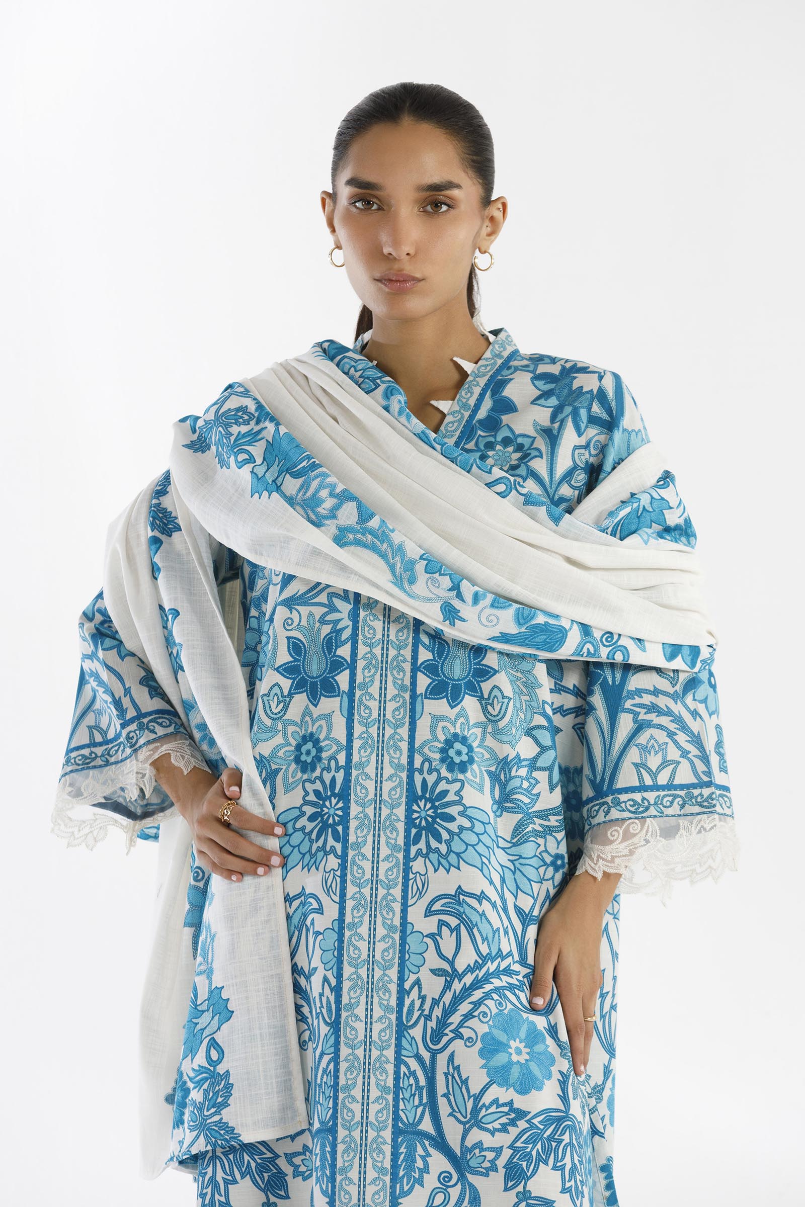 Stitched Printed Khaddar Shirt+ Dupatta