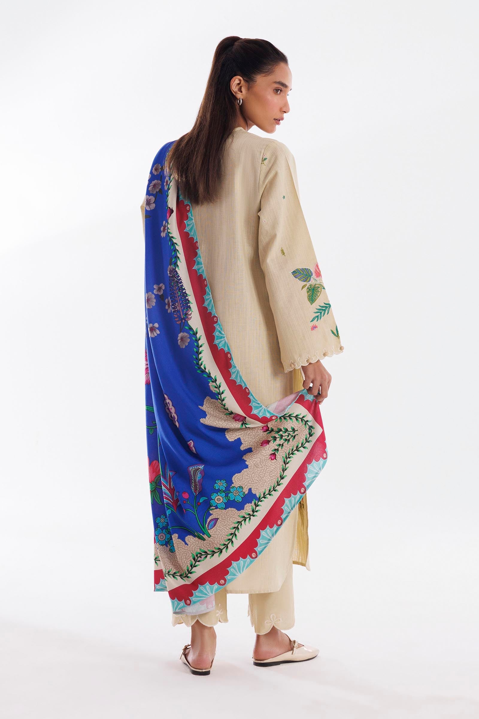 Stitched Khaddar Muzlin Suit
