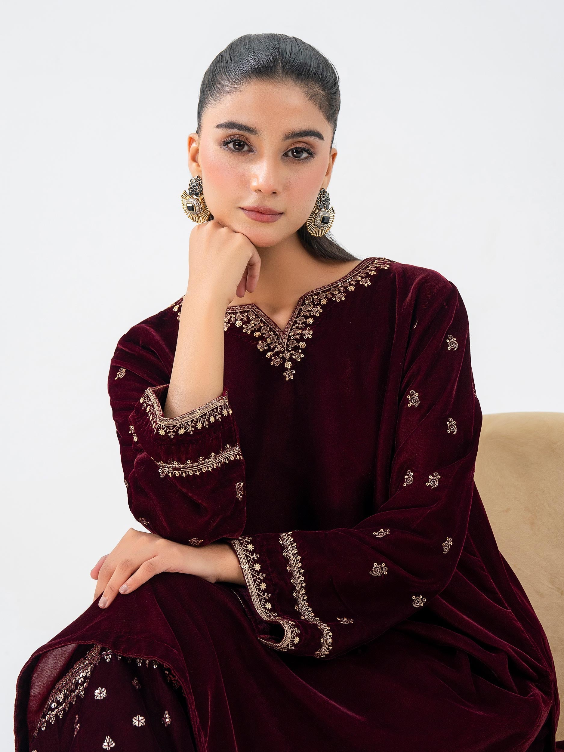 2 Piece Velvet Suit-Embroidered (Pret)
