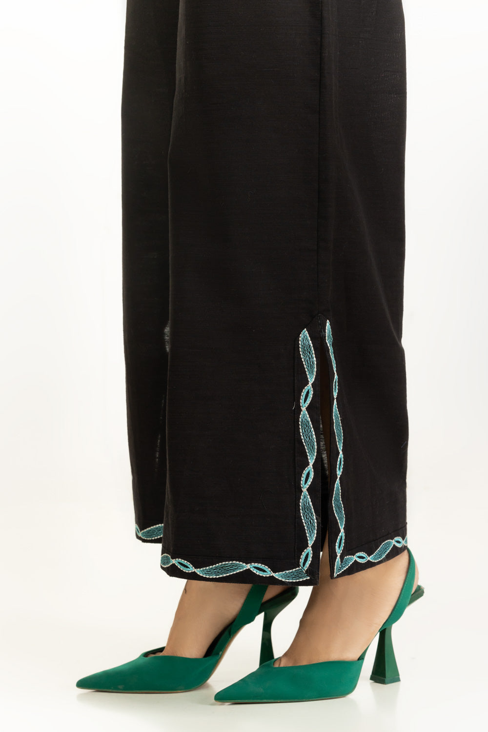 Khaddar Embroidered Co-Ord Set