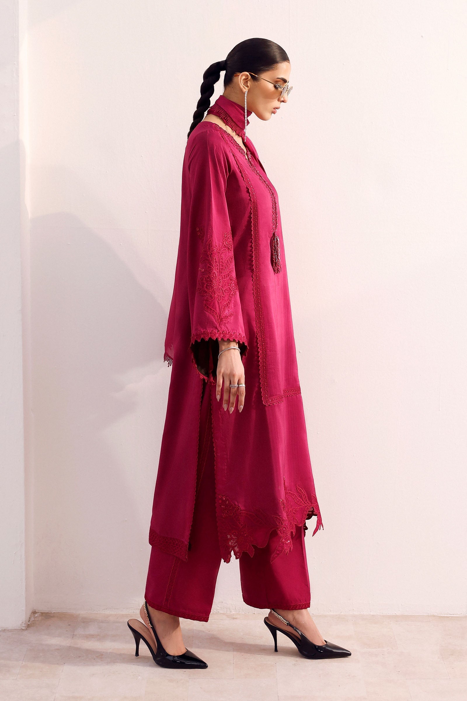 3 Piece Embroidered Tassel Silk Suit