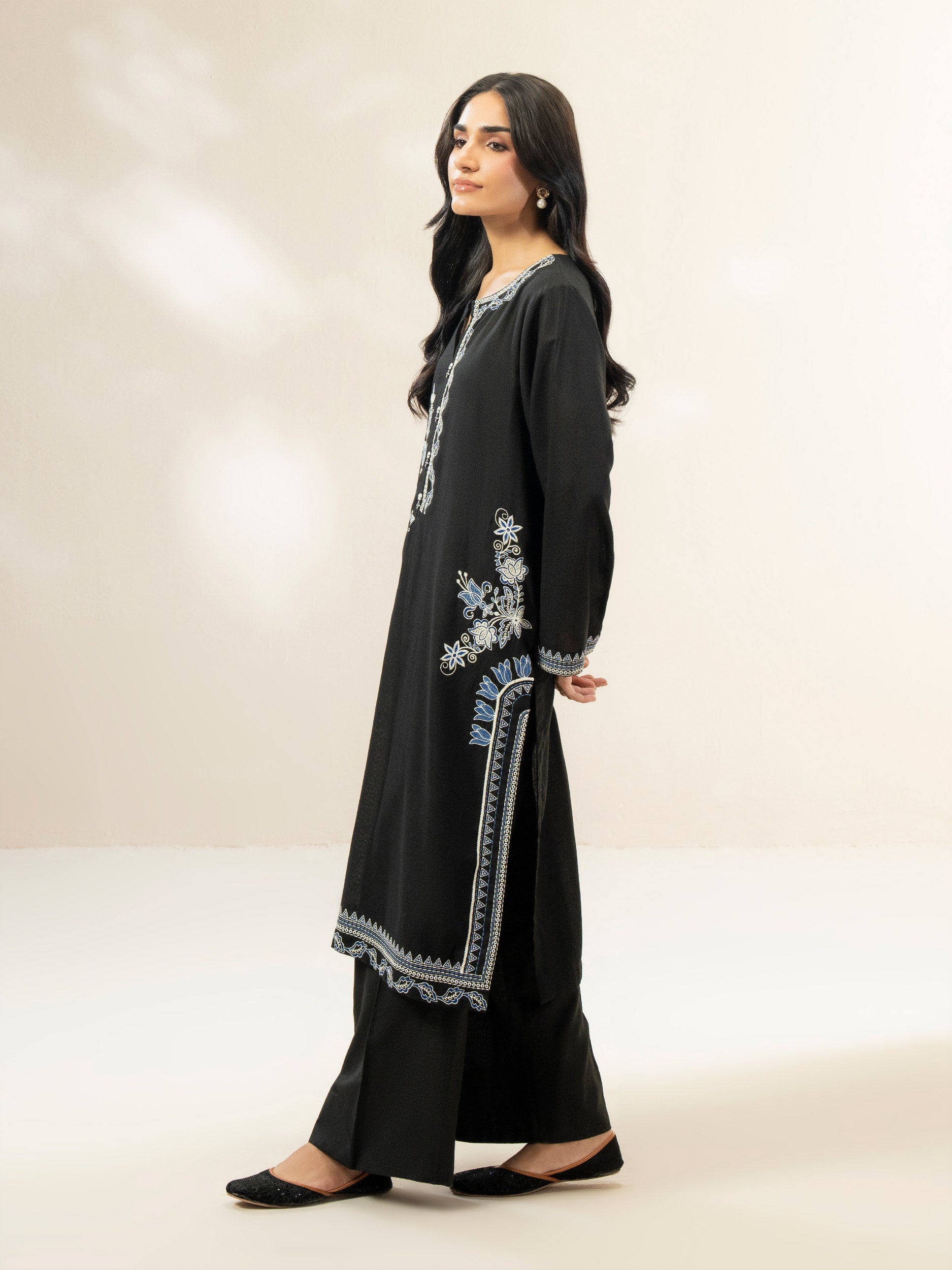 Karandi Shirt-Embroidered (Pret)