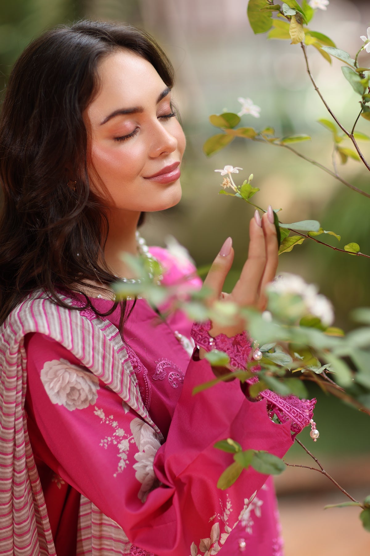 3-PC Stitched Embroidered Lawn Collection RM6-01P