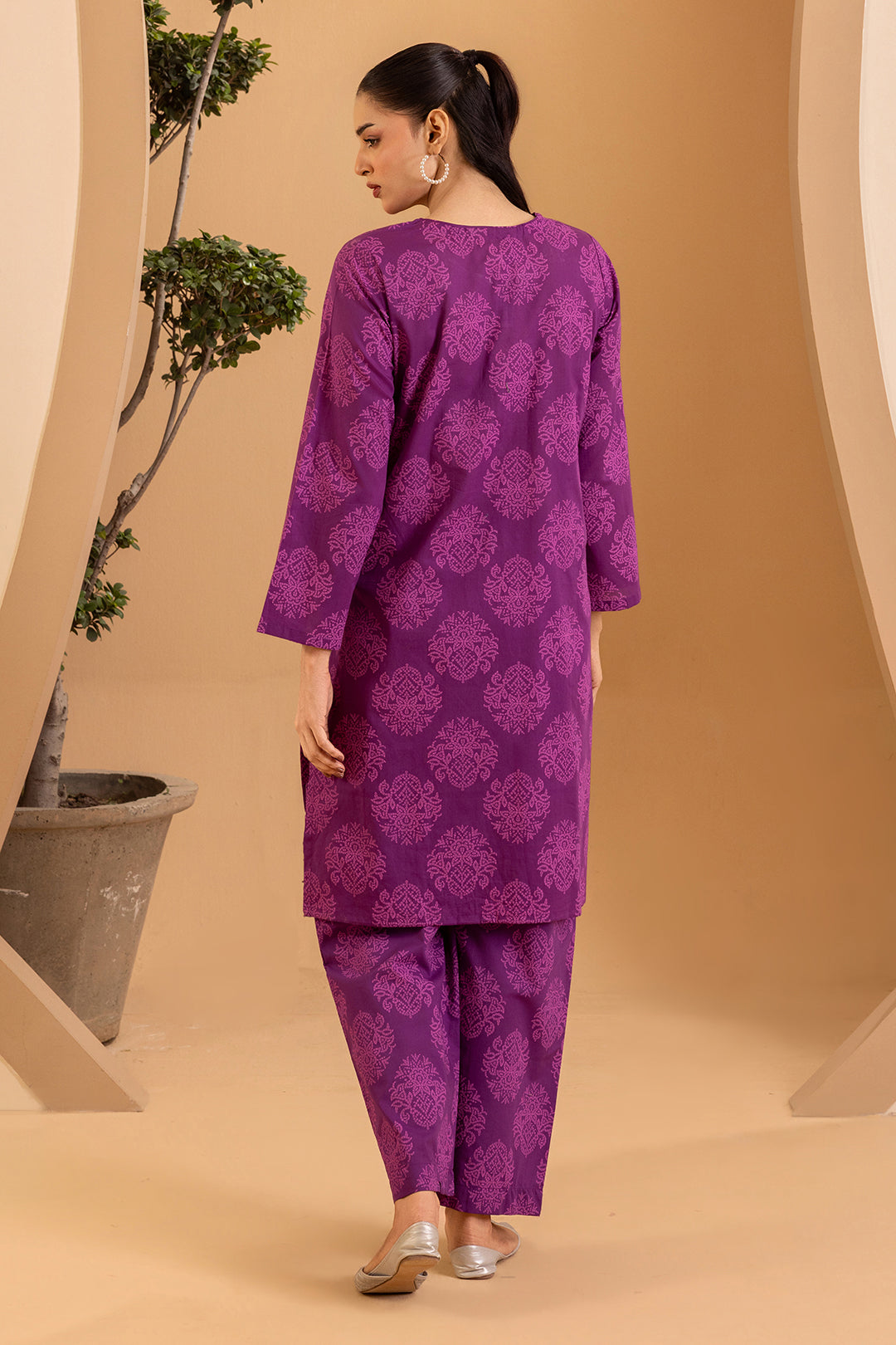 Embroidered Kurta Trouser - 1979