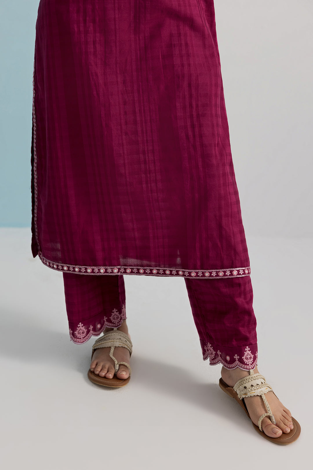 Embroidered Kurta Trouser - 2559