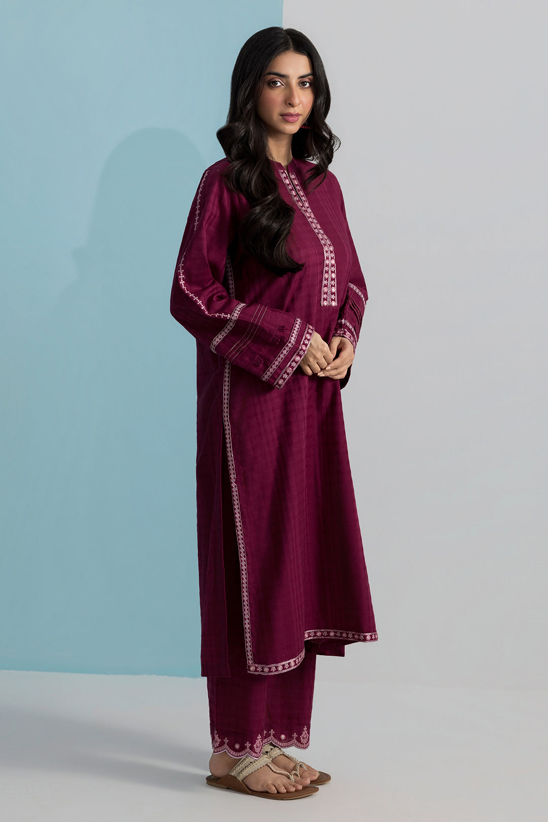 Embroidered Kurta Trouser - 2559