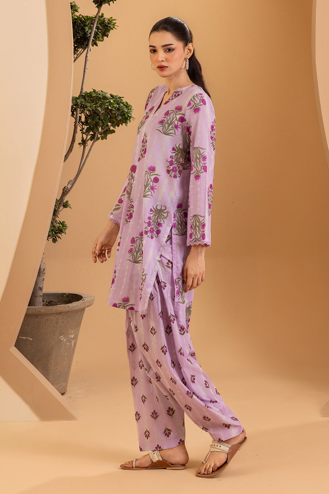 Embroidered Kurta Trouser - 2081