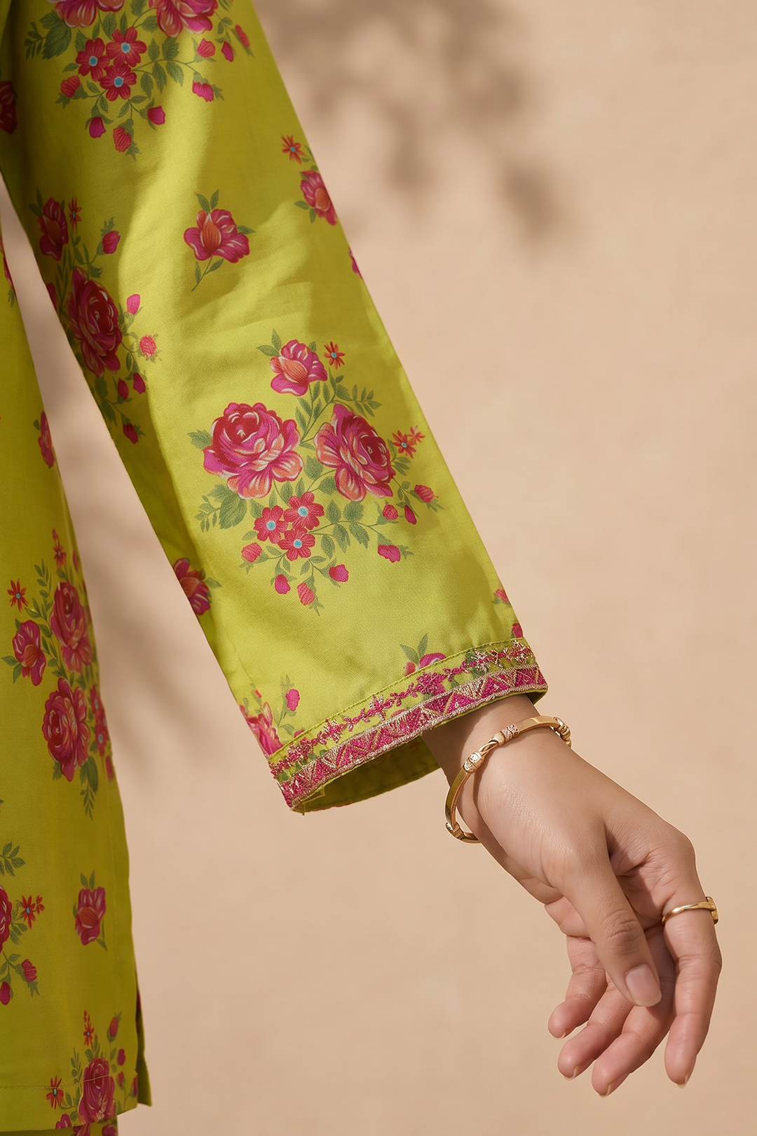 Embroidered Kurta Trouser - 2386
