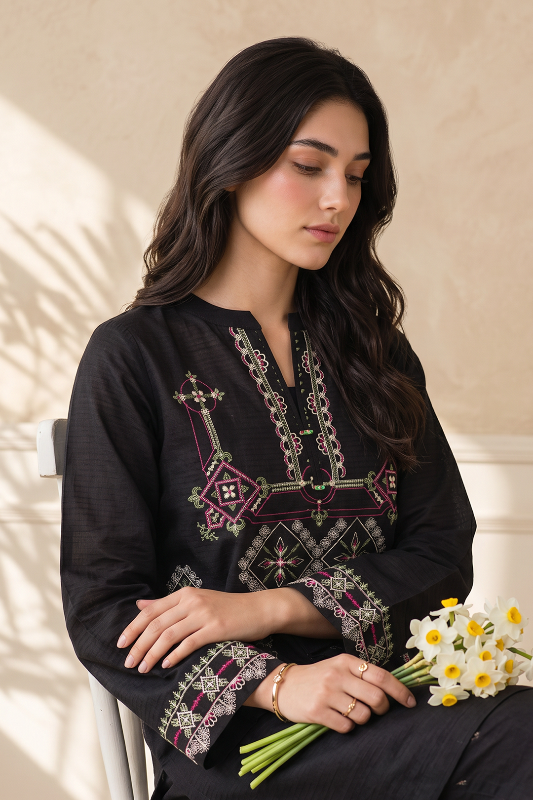 Embroidered Kurta Trouser - 3213