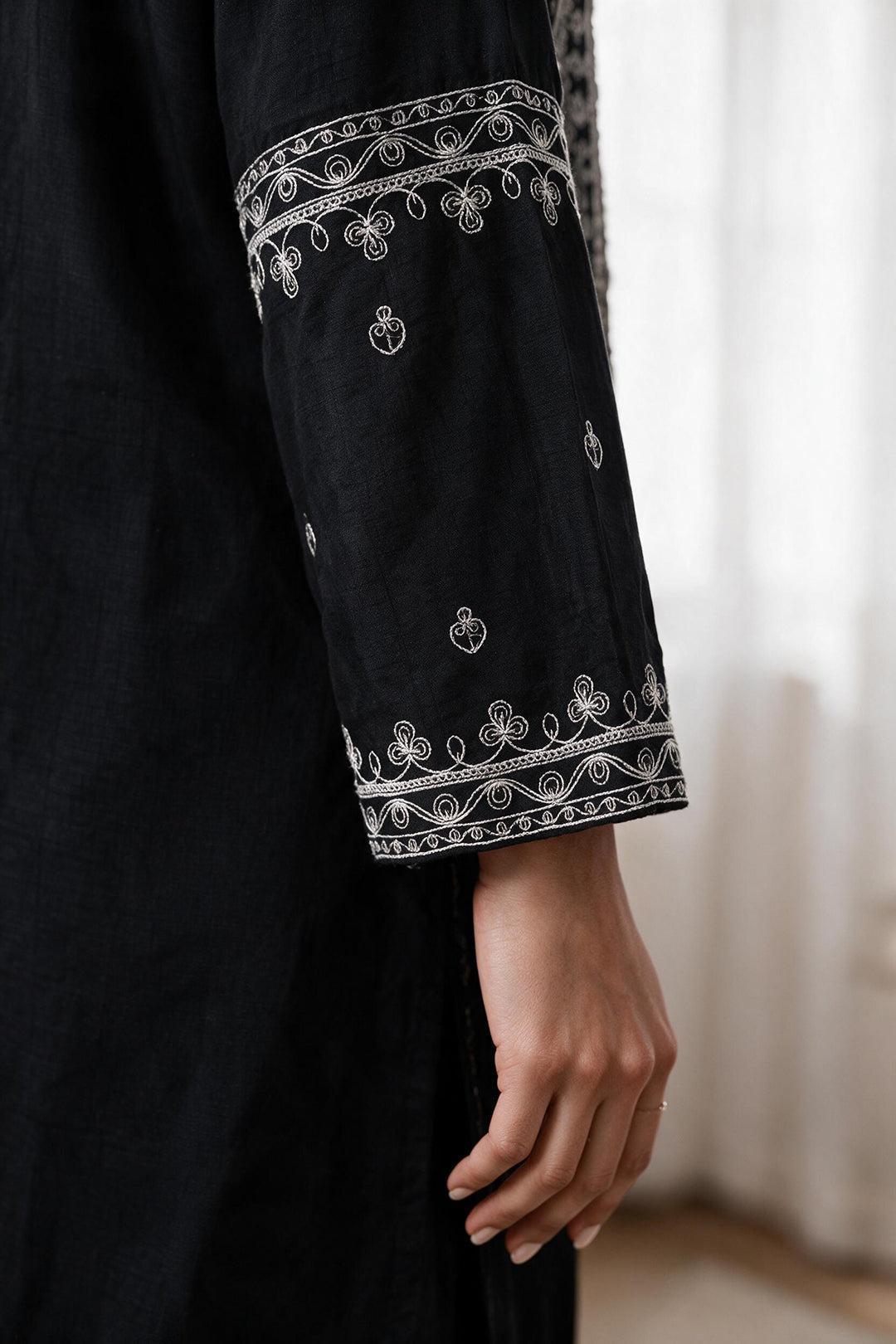 Embroidered Kurta Trouser - 3228