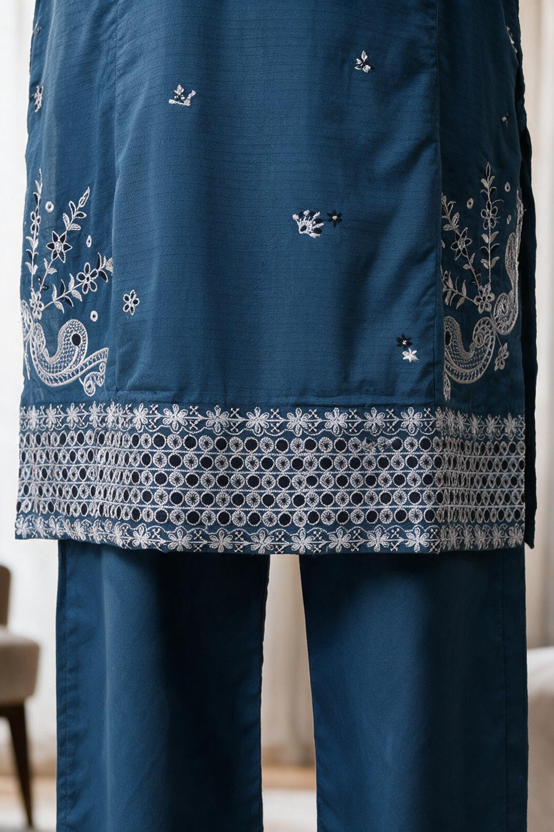 Embroidered Kurta Trouser - 3326
