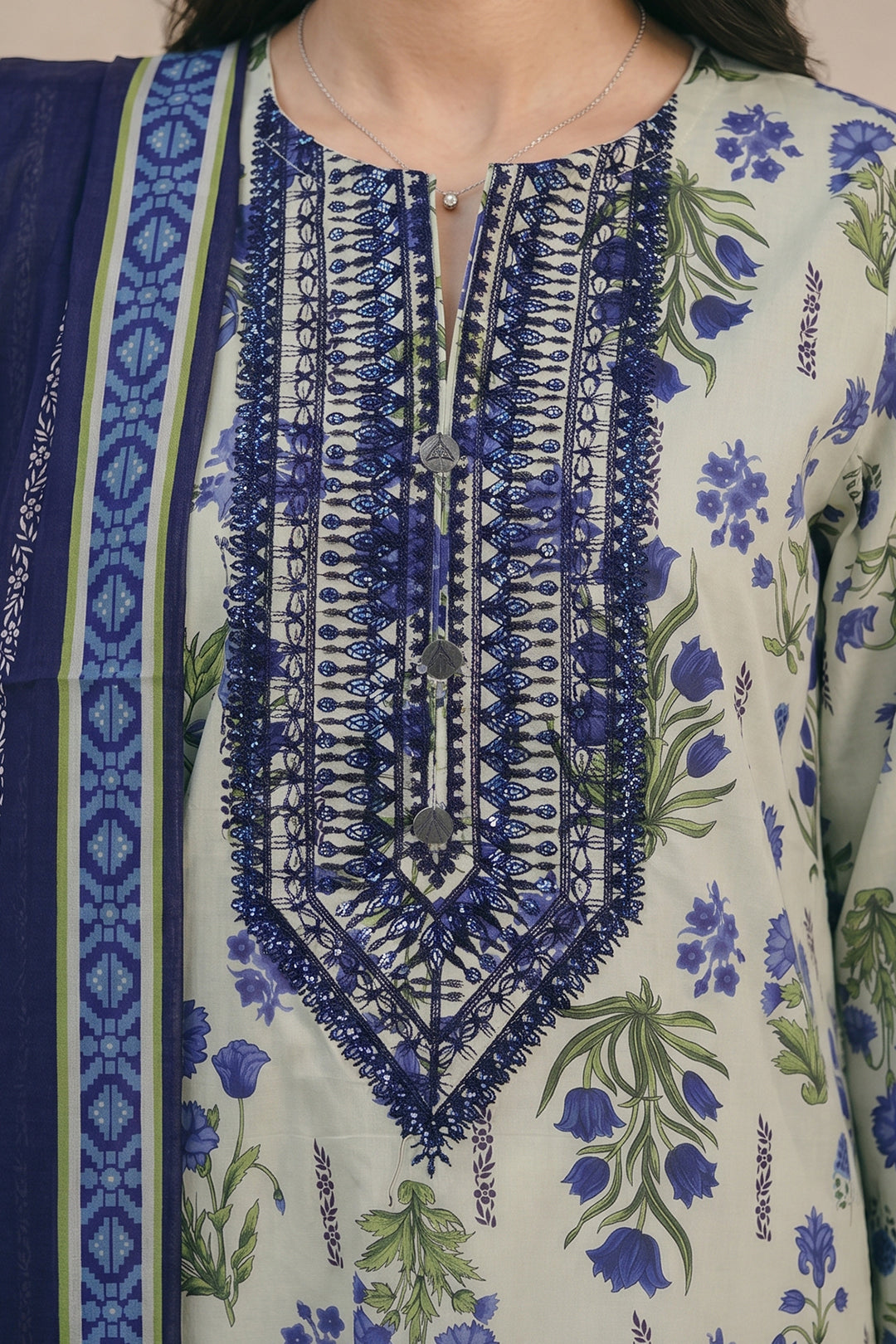 Embroidered Kurta Dupatta - 2421