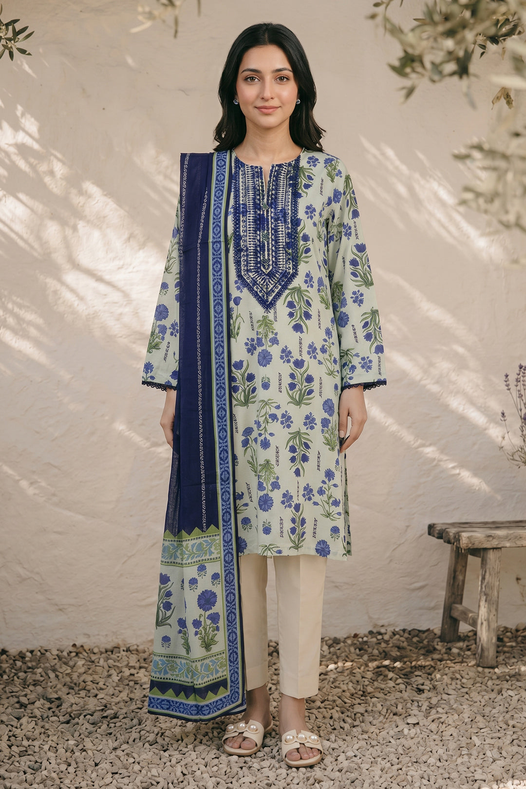 Embroidered Kurta Dupatta - 2421