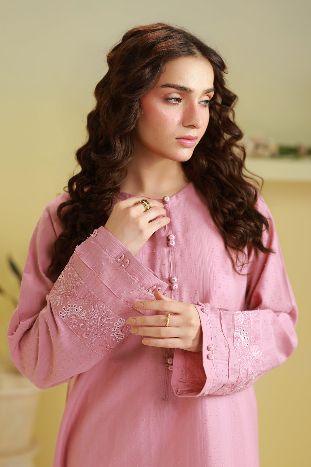 Embroidered Kurta - 2528