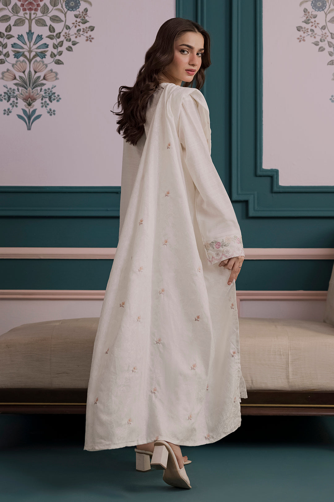 Embroidered Kurta Shawl Trouser - 2555
