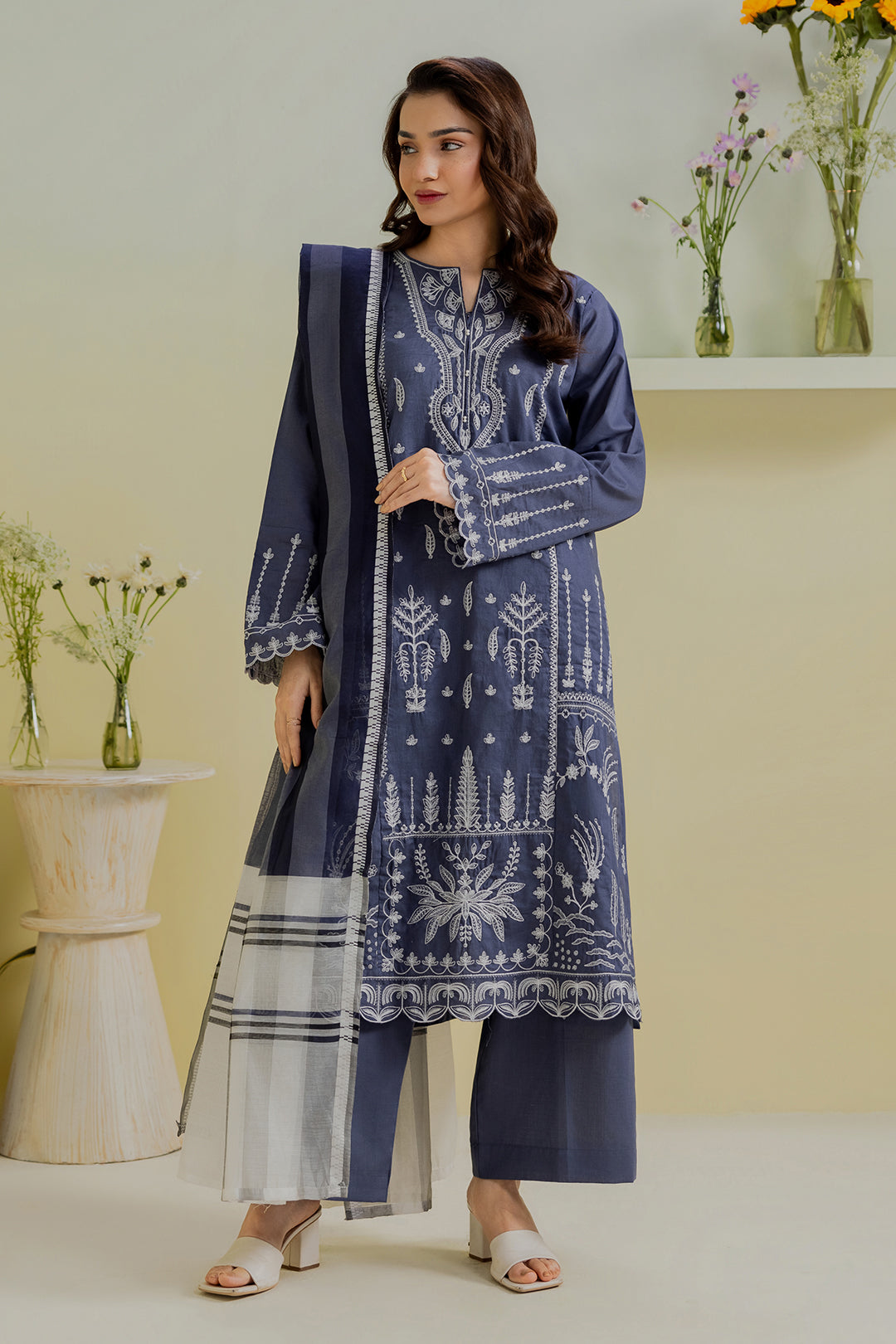 Embroidered Kurta Dupatta Trouser - 2591