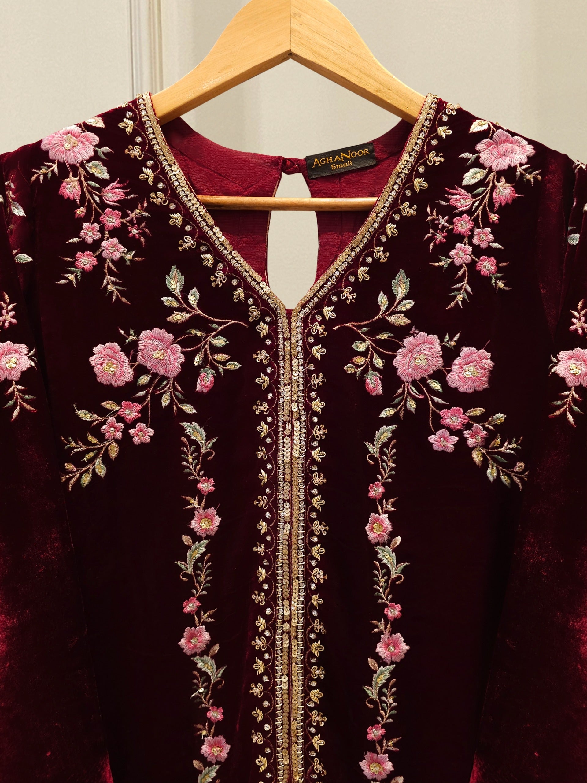 2 Piece - Embroidered Velvet Suit S113396