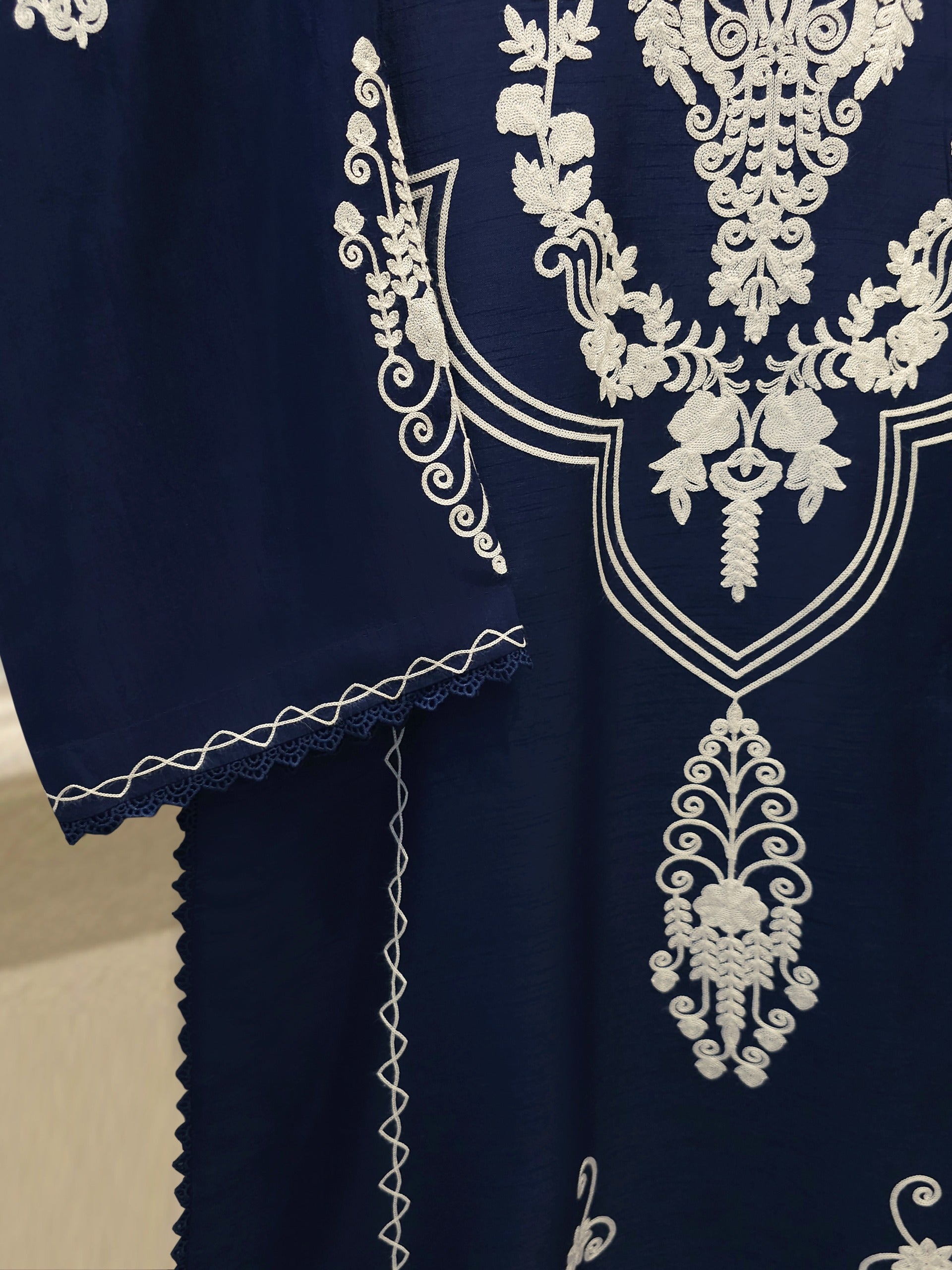 3 Piece - Pure Embroidered Korean Silk Suit S114670