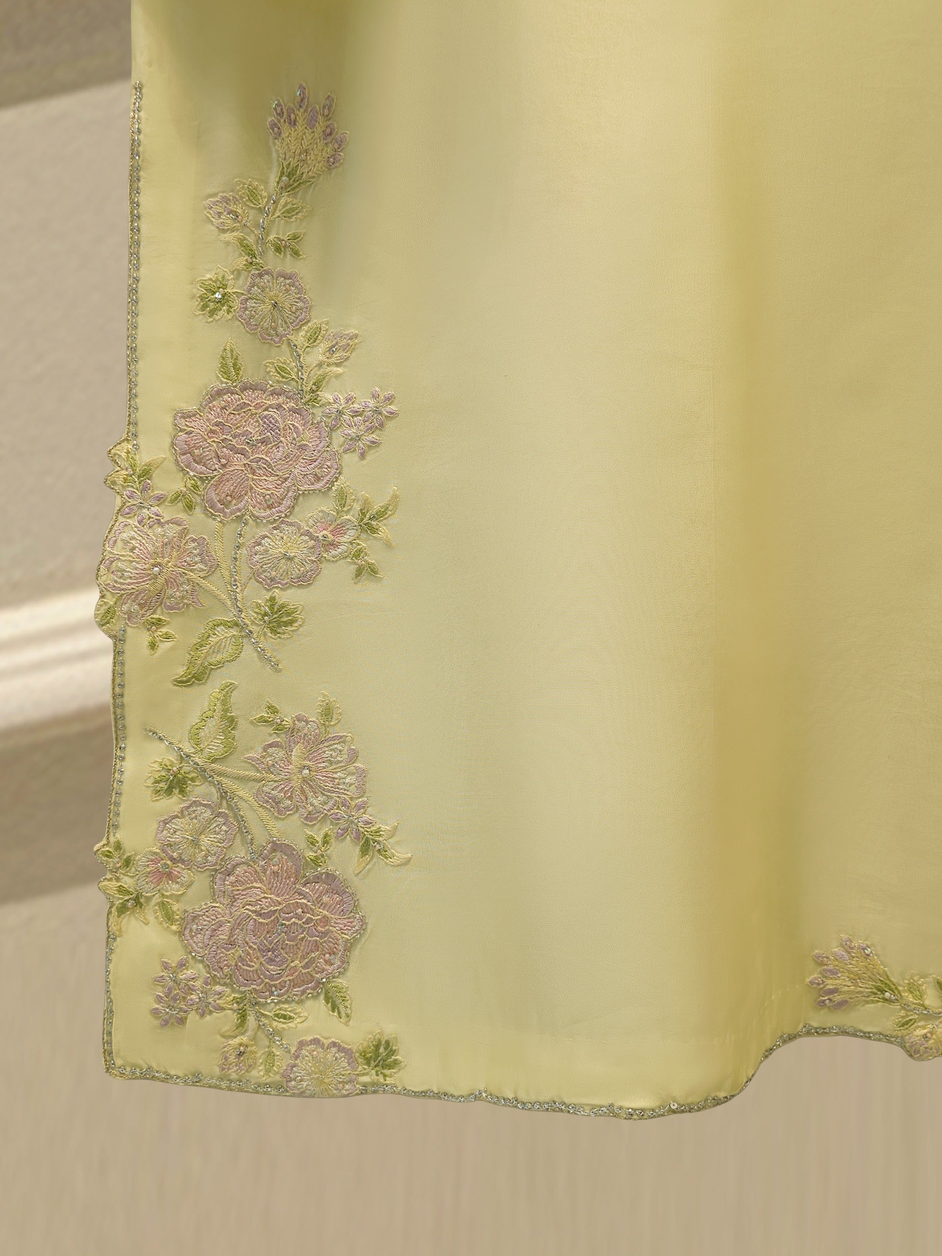 3 Piece- Pure Sheesha Silk Embroidered Suit S114793
