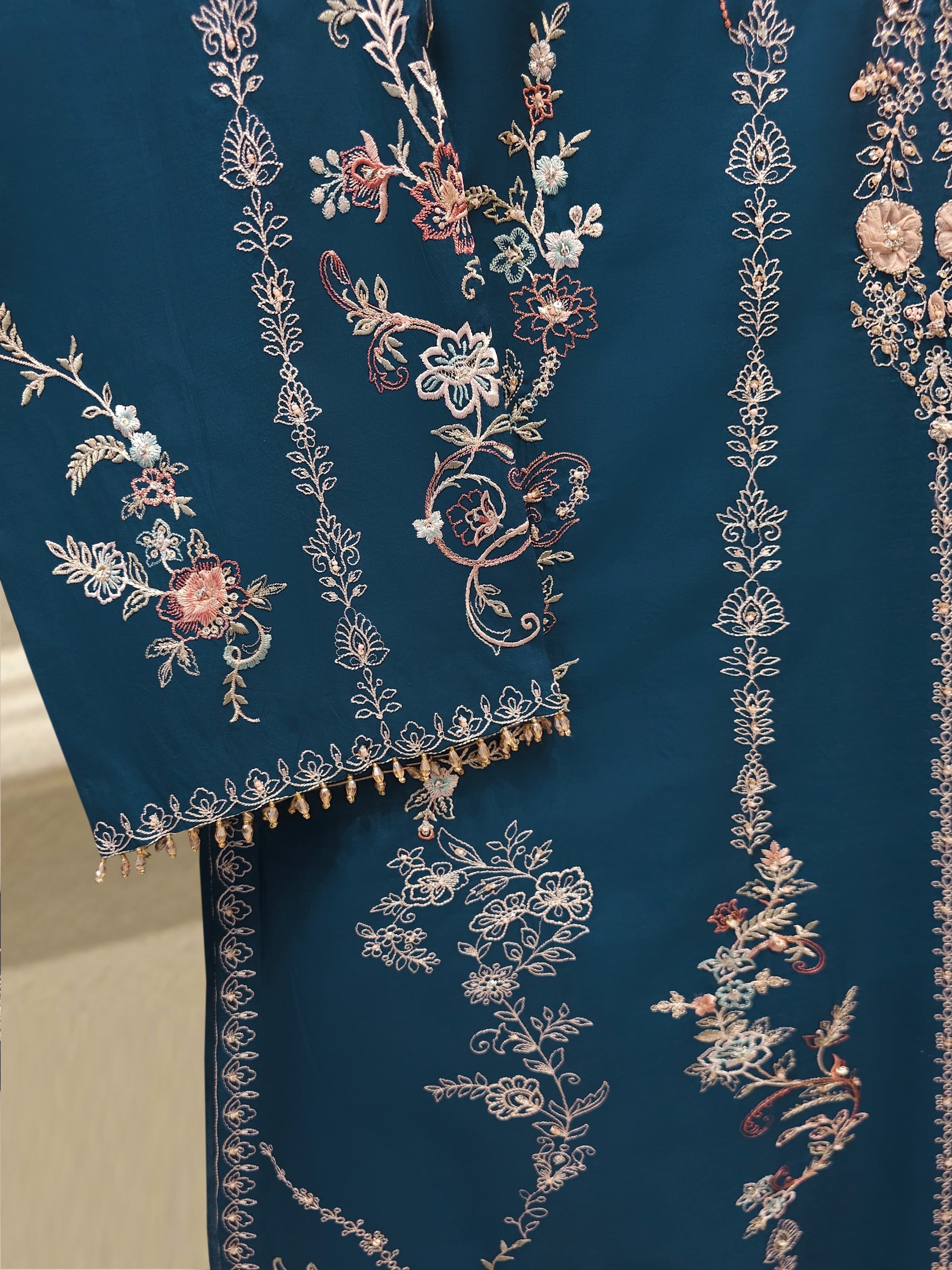 3 Piece - Pure Khaddi Silk Embroidered  Suit S114823