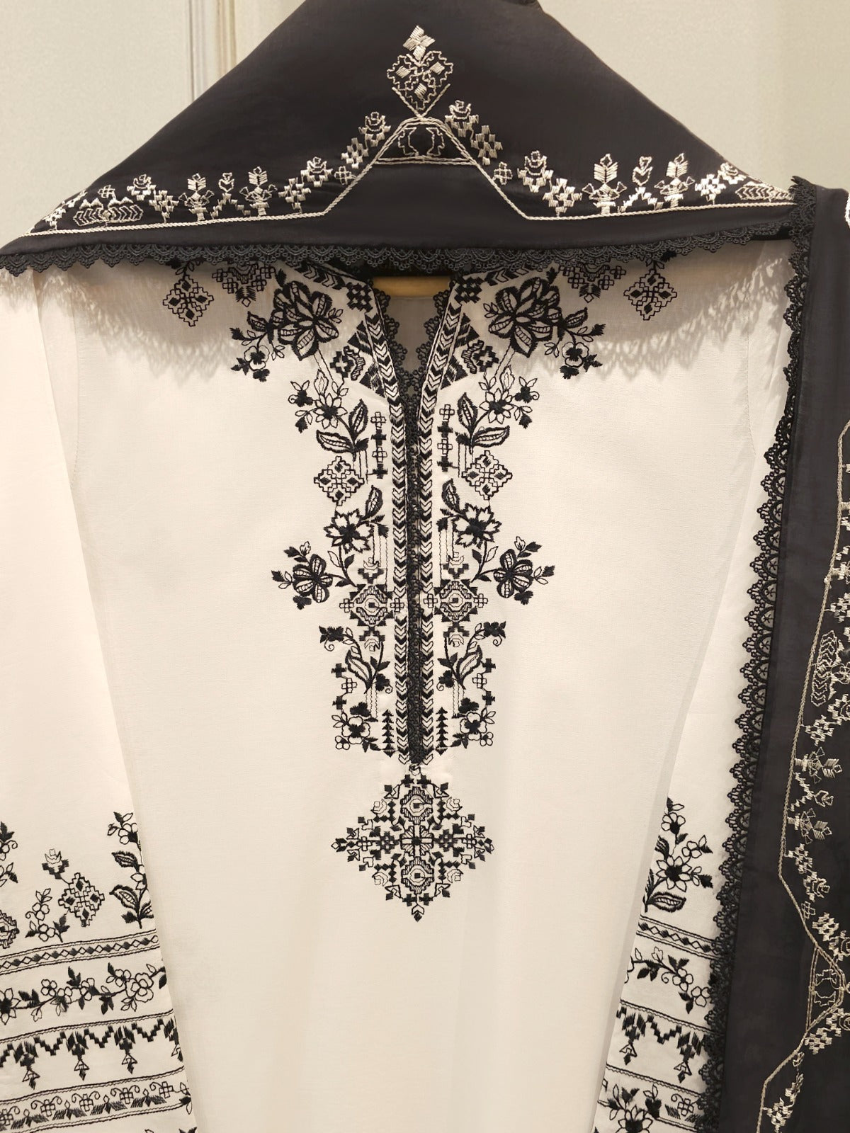 3 Piece - Embroidered Cambric Suit S115169