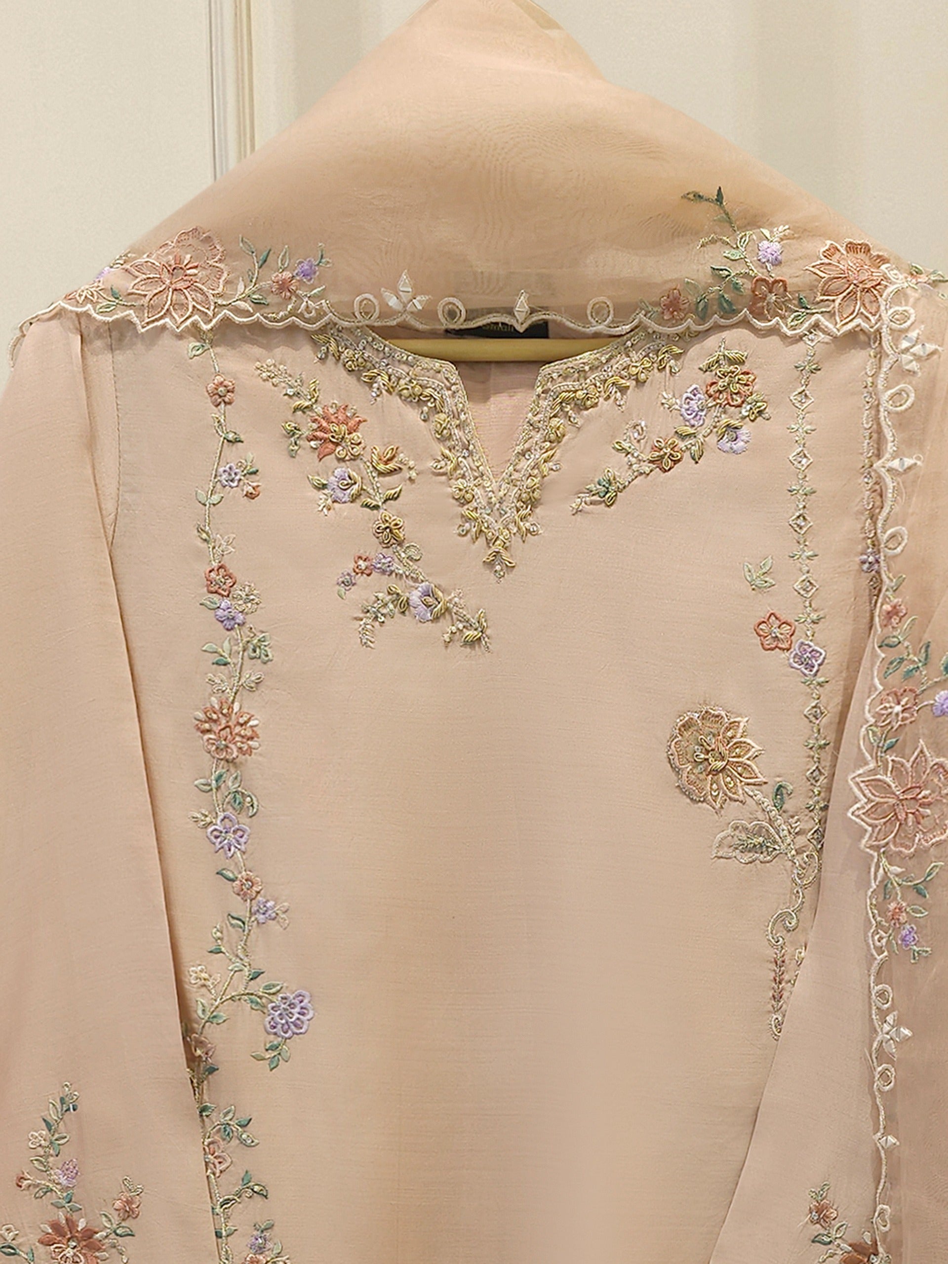 3 Piece - Pure Khaddi Silk Embroidered  Suit S115261