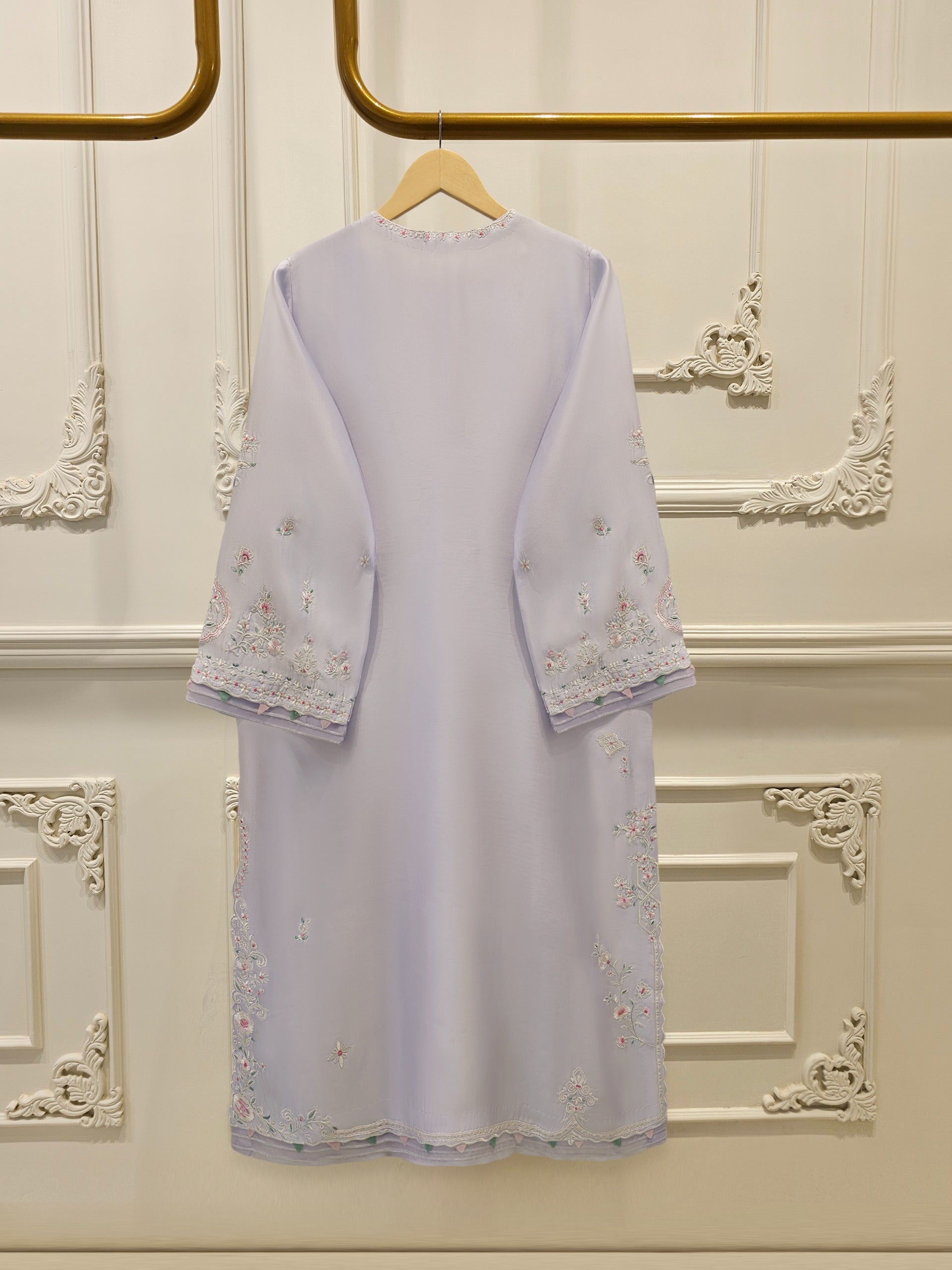 3 Piece- Pure  Sheesha Silk Embroidered Suit S115308