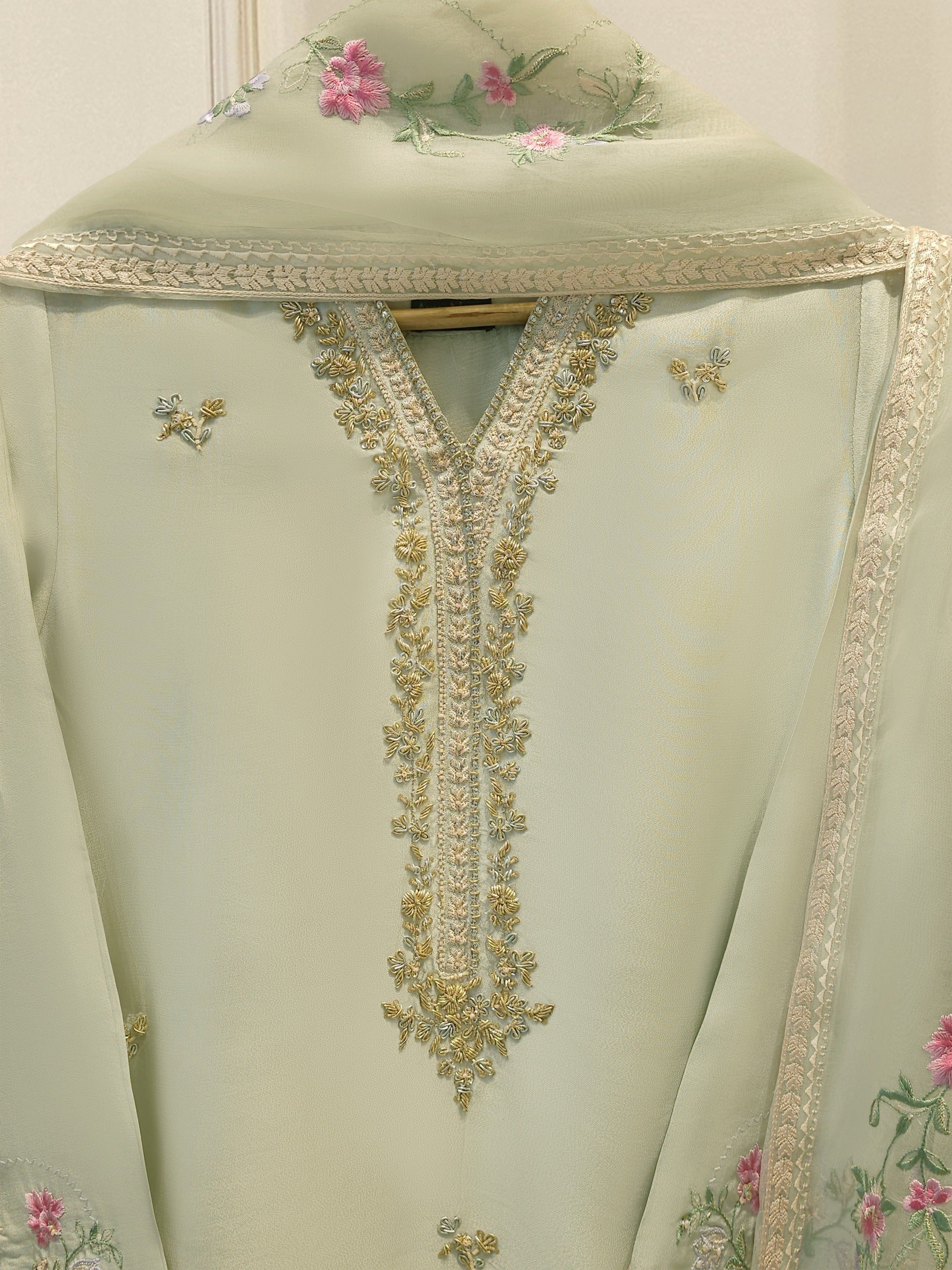 3 Piece- Pure Sheesha Silk Embroidered Suit S114532