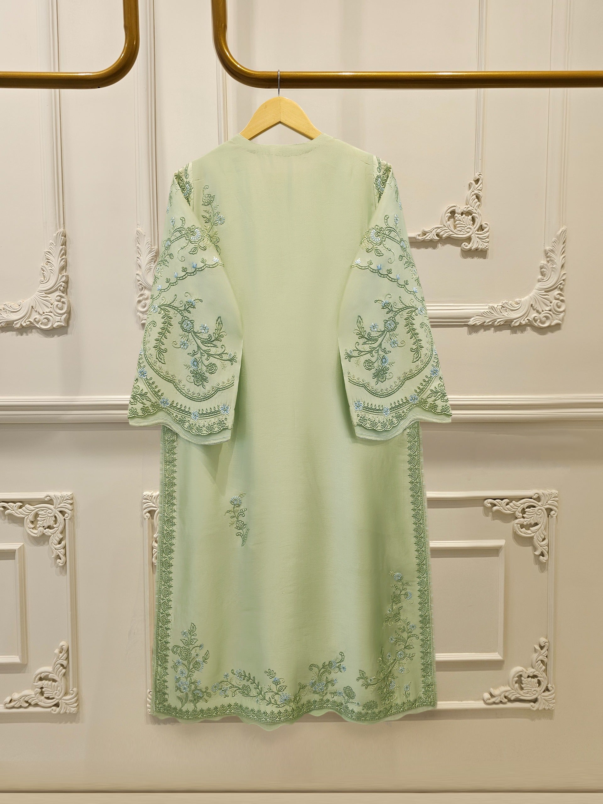 3 Piece- Pure  Sheesha Silk Embroidered Suit S115038