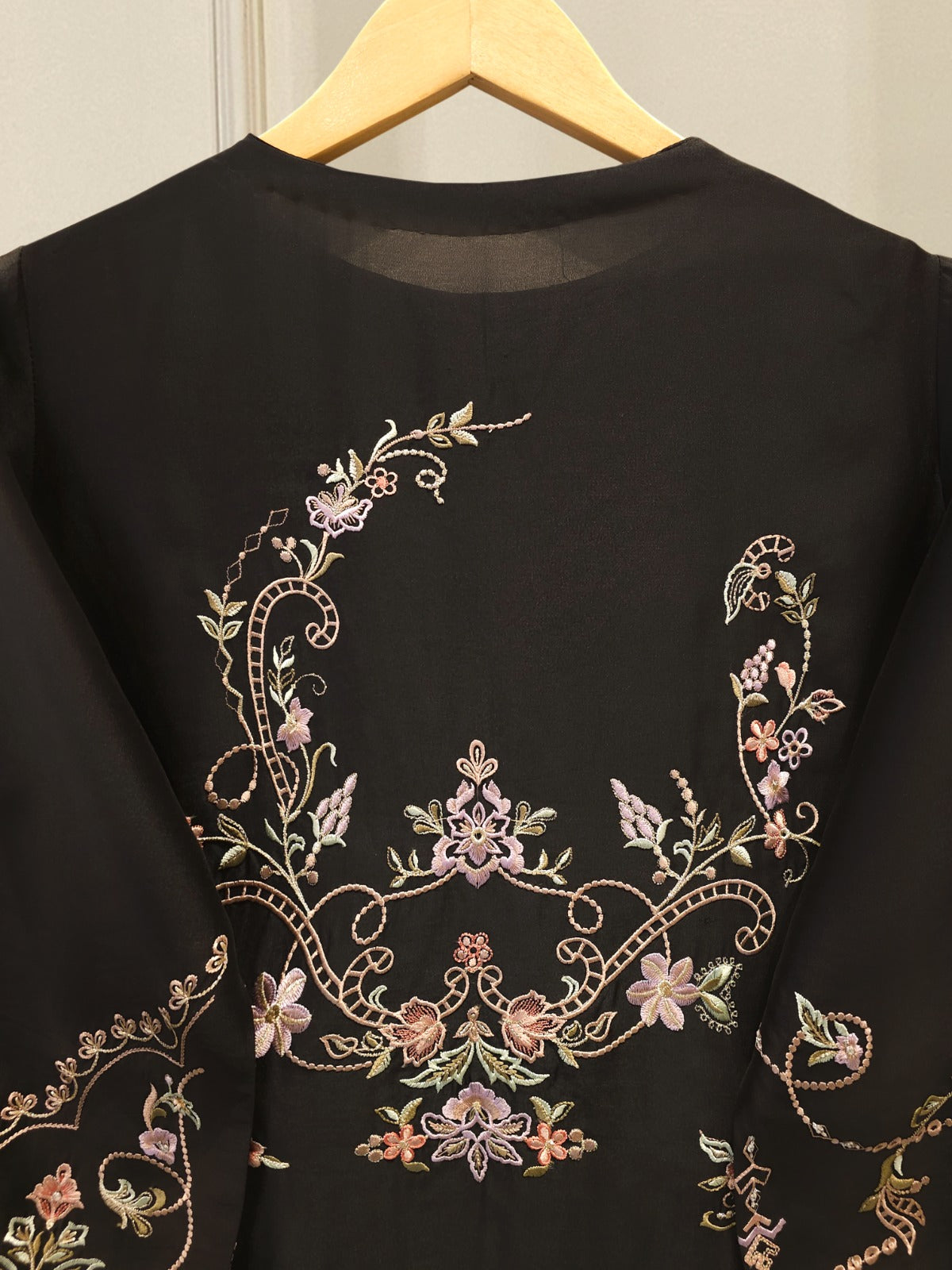 3 Piece- Pure  Sheesha Silk Embroidered Suit S115087