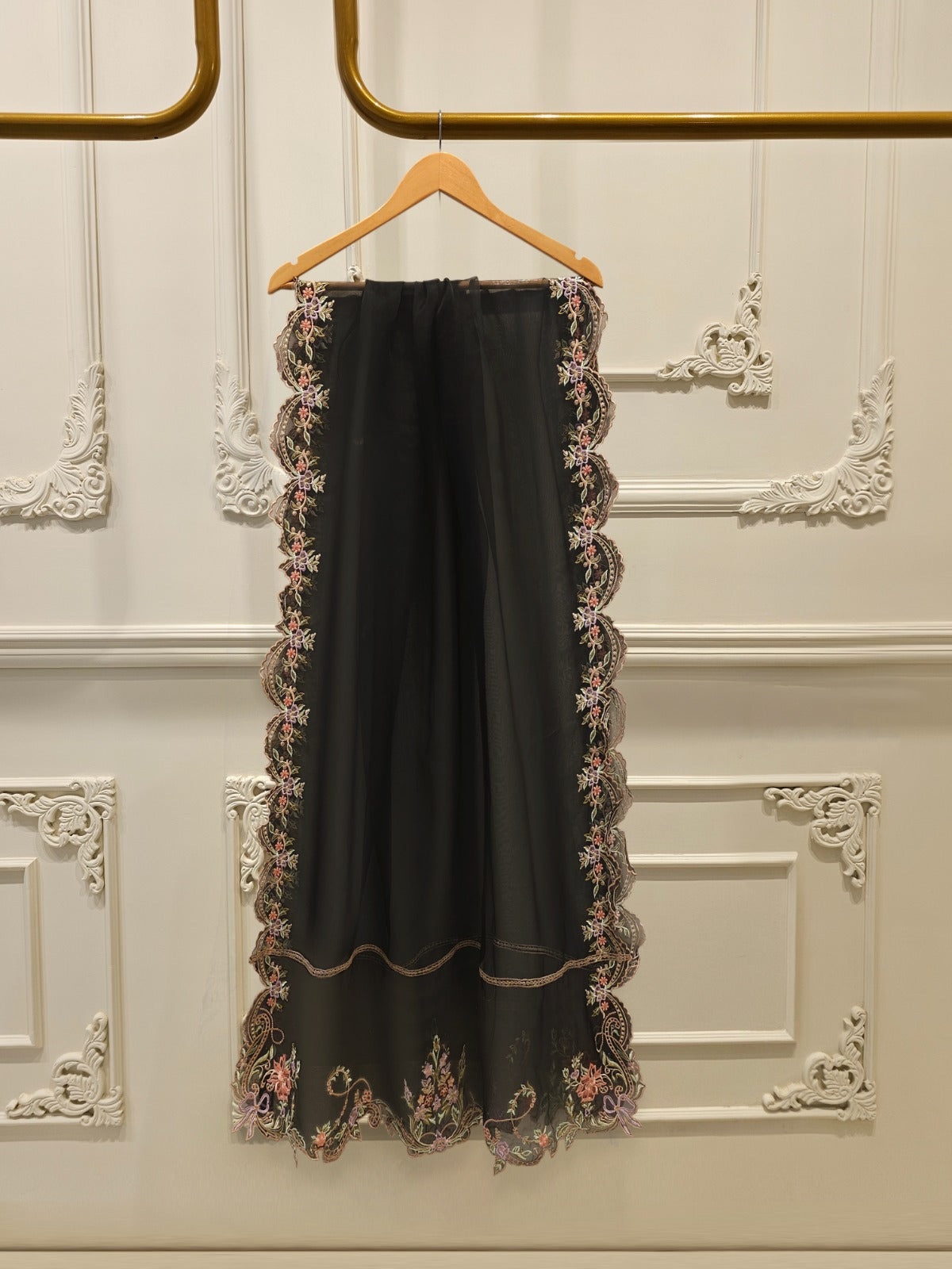 3 Piece- Pure  Sheesha Silk Embroidered Suit S115087