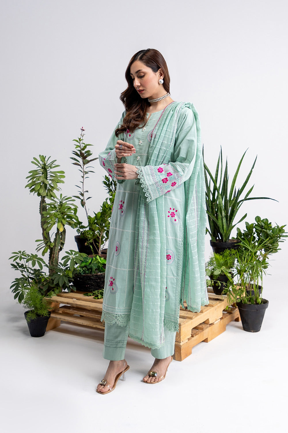 3 Piece Embroidered Cross Slub Suit