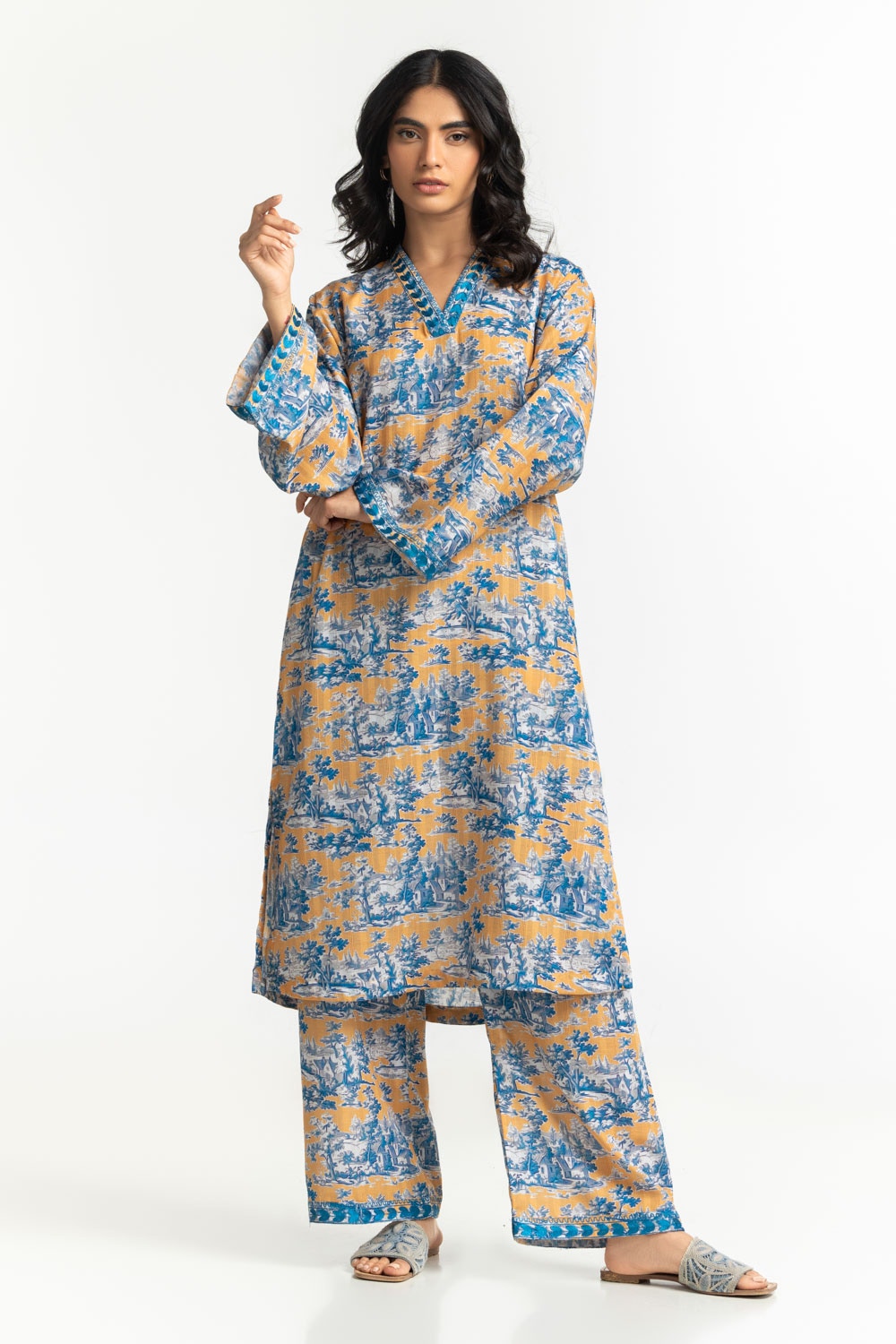Textured Dobby Printed  Shirt With Embroidered
