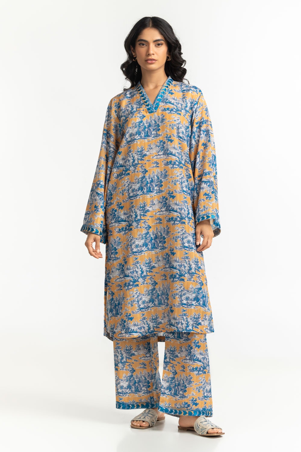 Textured Dobby Printed  Shirt With Embroidered