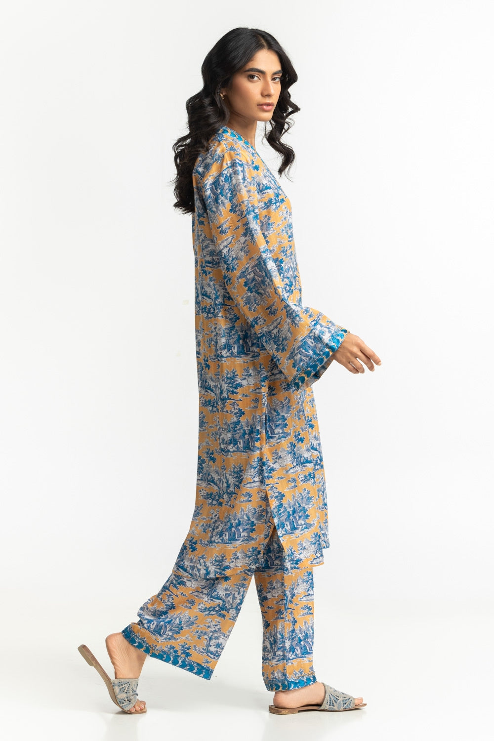 Textured Dobby Printed  Shirt With Embroidered