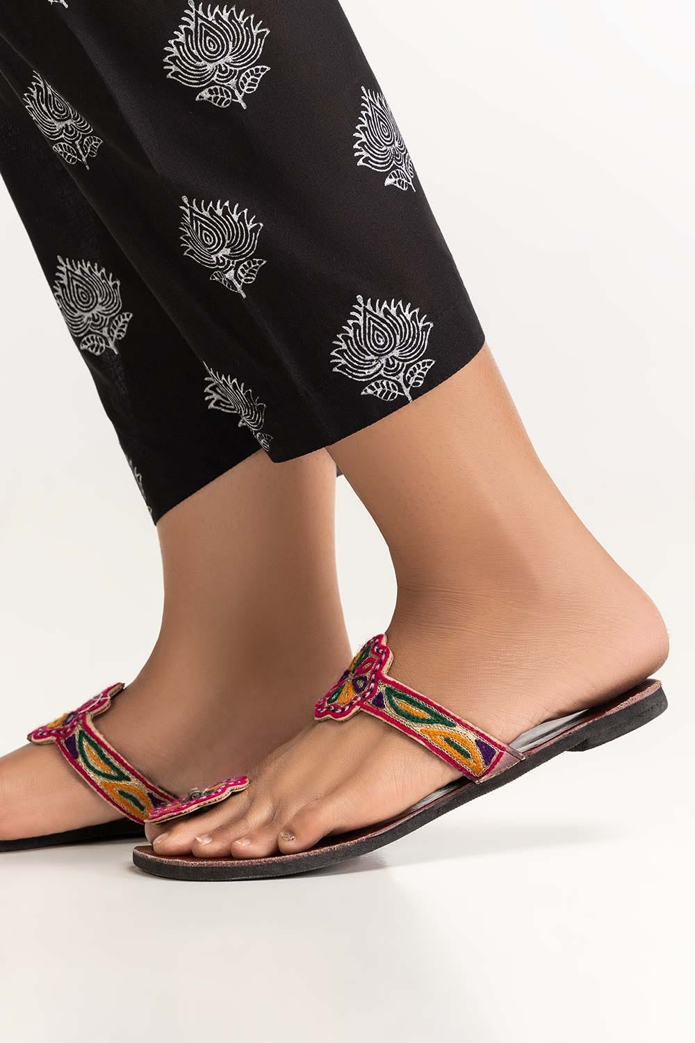 Black Dyed Cambric Screen Print Shalwar